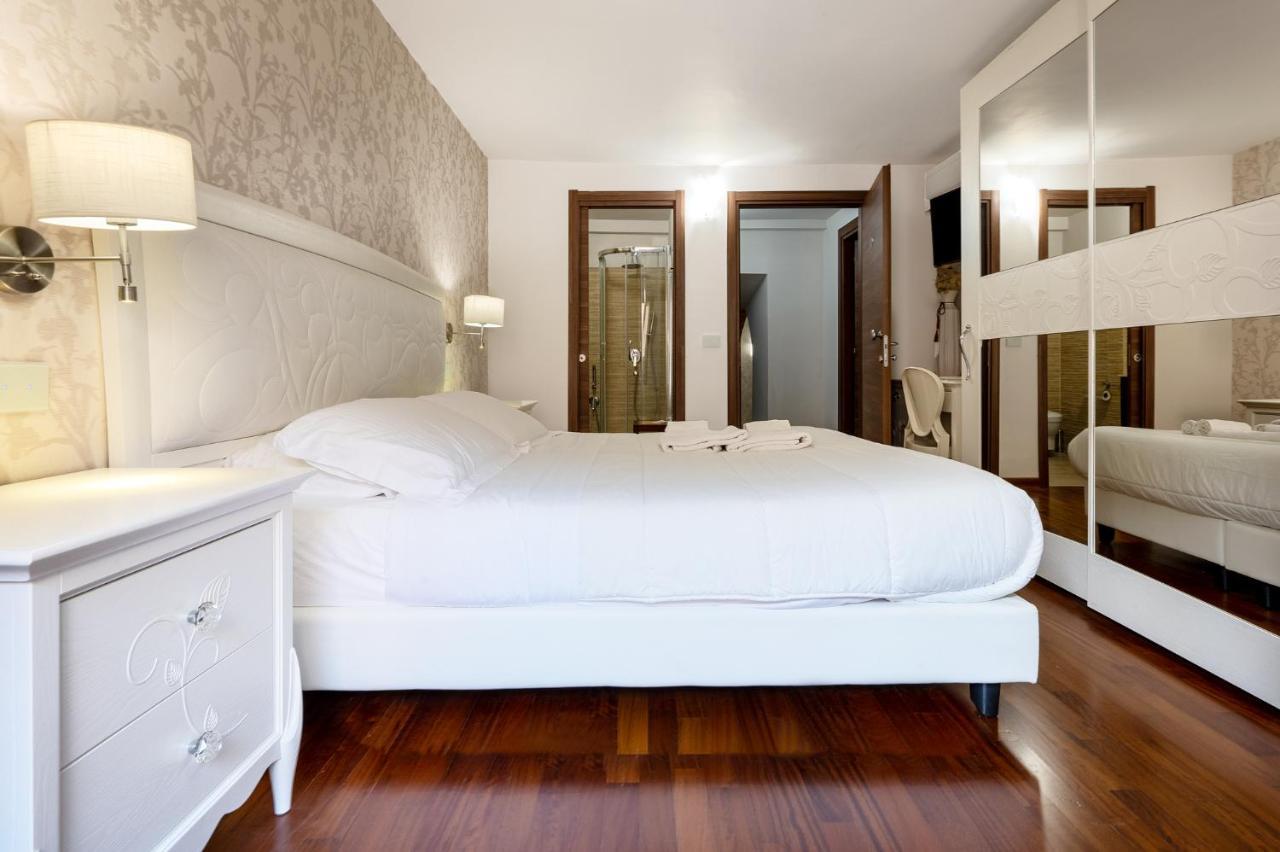 Bed and Breakfast Porta Nazionale Dependance Noto Exterior foto